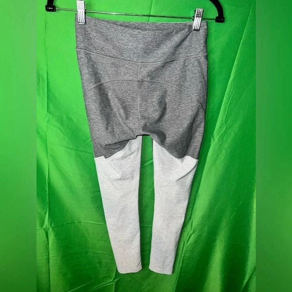 Outdoor Voices Leggings size Small - Picture 2 of 5